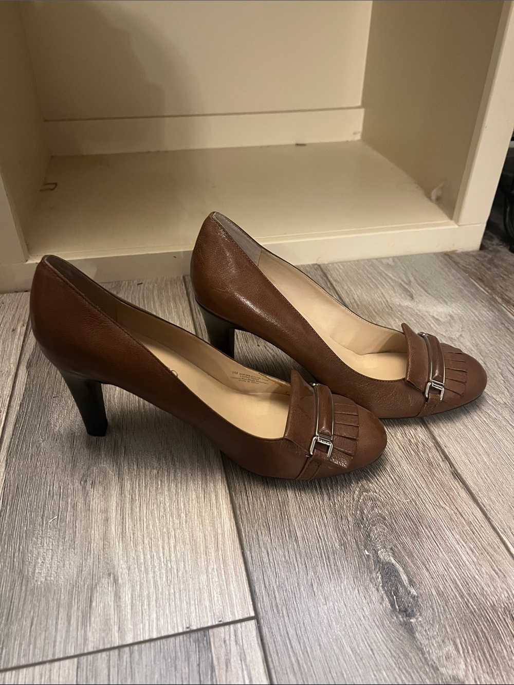 Franco Sarto Brown Leather Mid-Heel Pumps with Tassel Bit